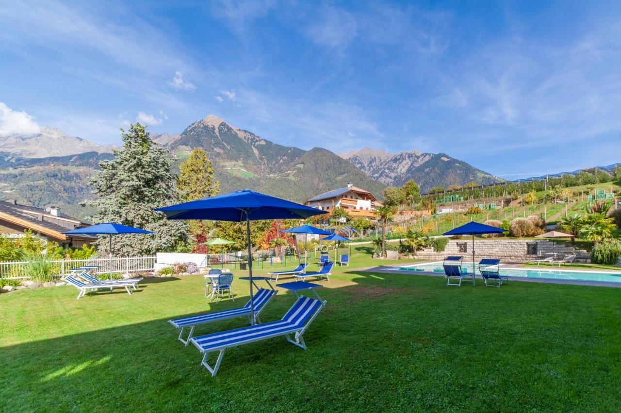 Fruehstuecks-Hotel Olympia Tirolo Exterior photo